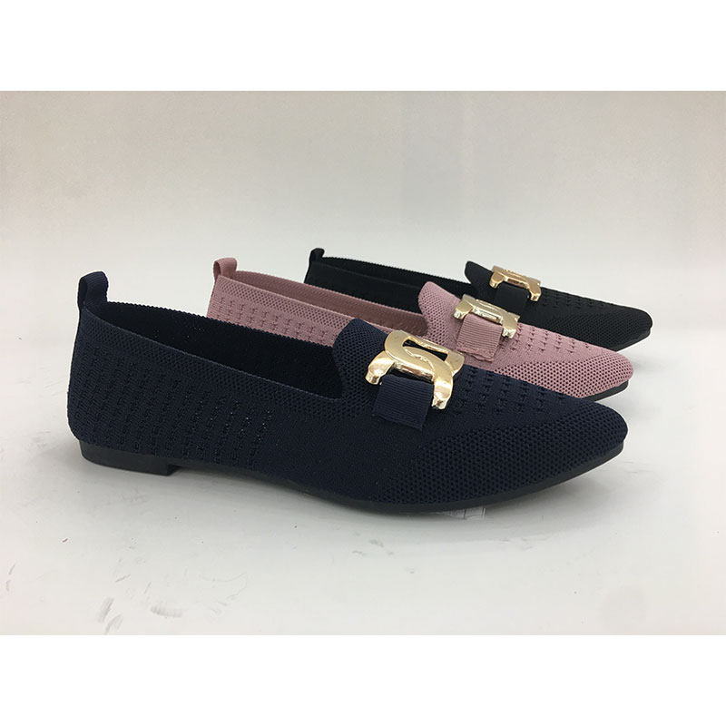 Factory Direct Selling New Style Daily Walking Shoes Breathable Women Flat Casual Shoes With Fashion Design Metal Buckle