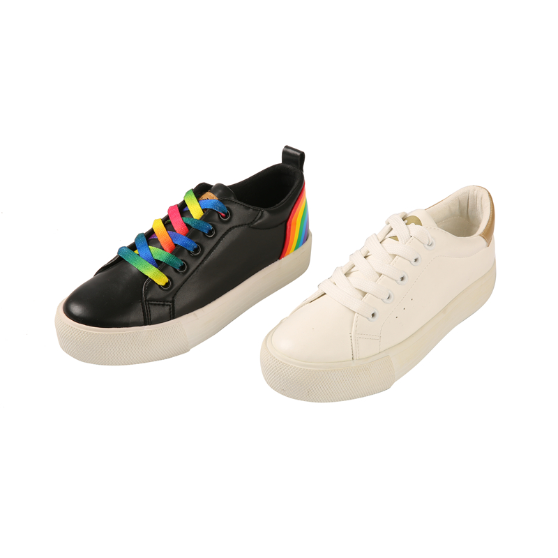 Custom Pattern Canvas Shoes Men Multicolored Shoestring Walking Style Canvas Shoes